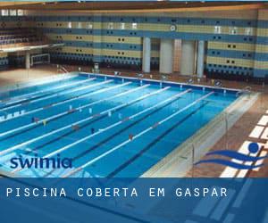 Piscina coberta em Gaspar